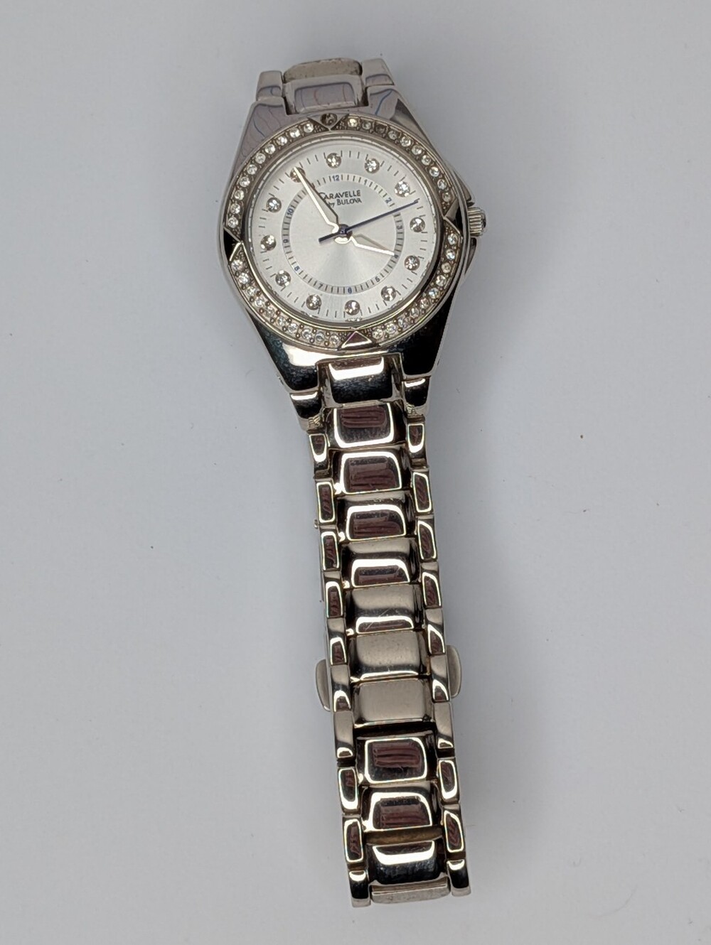 Caravelle Bulova Womens Watch Silver Tone Rhinestone Bezel Mother of Pearl Dial - Picture 4 of 12